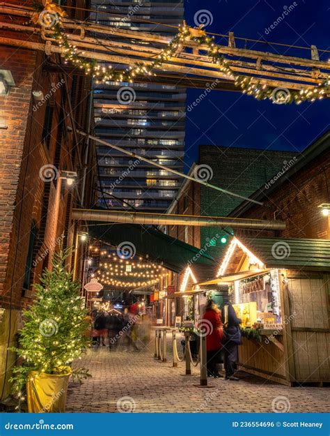 toronto christmas market vendors